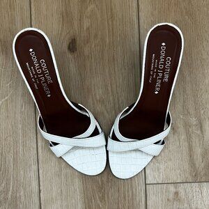 DONALD PLINER KITTEN HEEL SANDALS - TRUE 7 1/2